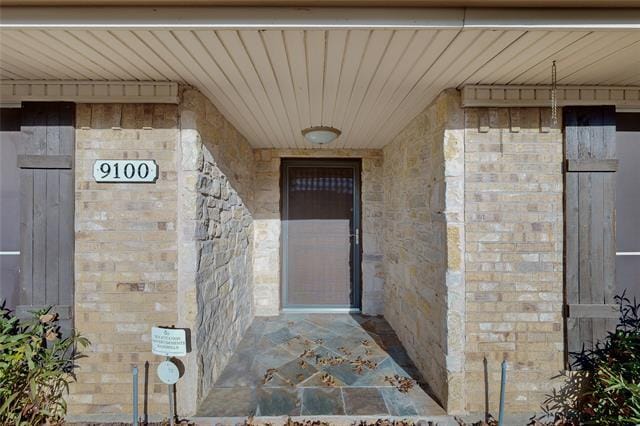 Photo - 9100 Berkshire Dr