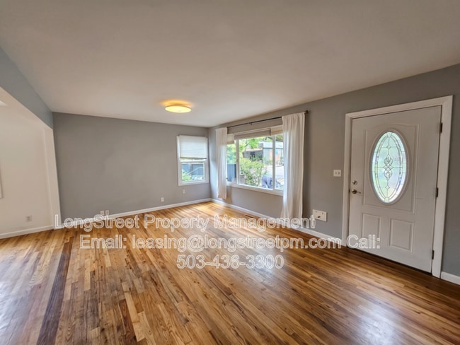 Photo - 2205 N Willamette Blvd