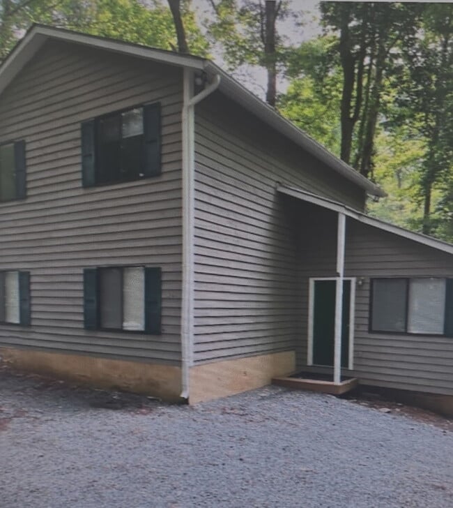 Building Photo - 1521 Partridgeberry Rd Unit B