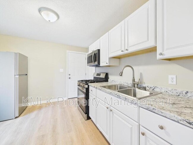 Photo - 9042 Maple Grove Rd