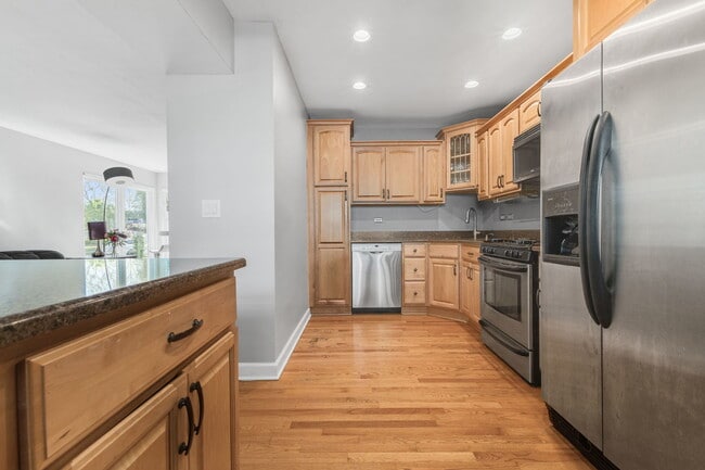 Photo - 10813 Berkshire St