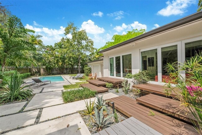Photo - 5800 SW 50th Terrace