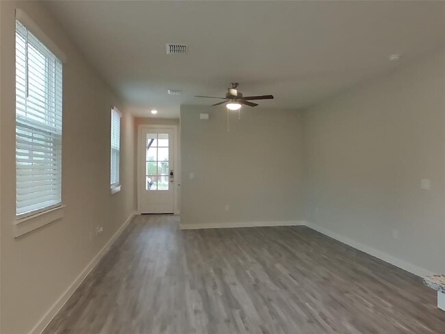 Photo - 1733 Mexican Heather Dr