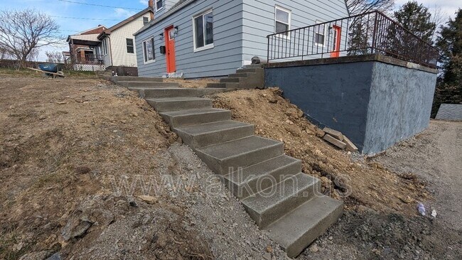 Photo - 2710 Houston St