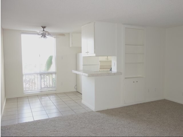 4827 Niagara Avenue San Diego, CA 92107-Elan Pacific Palms Apartment Homes-Dining Area