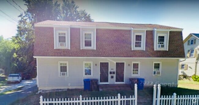 Building Photo - 106 Grove St Unit A Rental