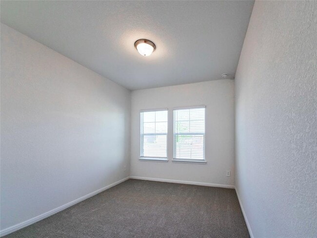 Photo - 136 Holmby Dr