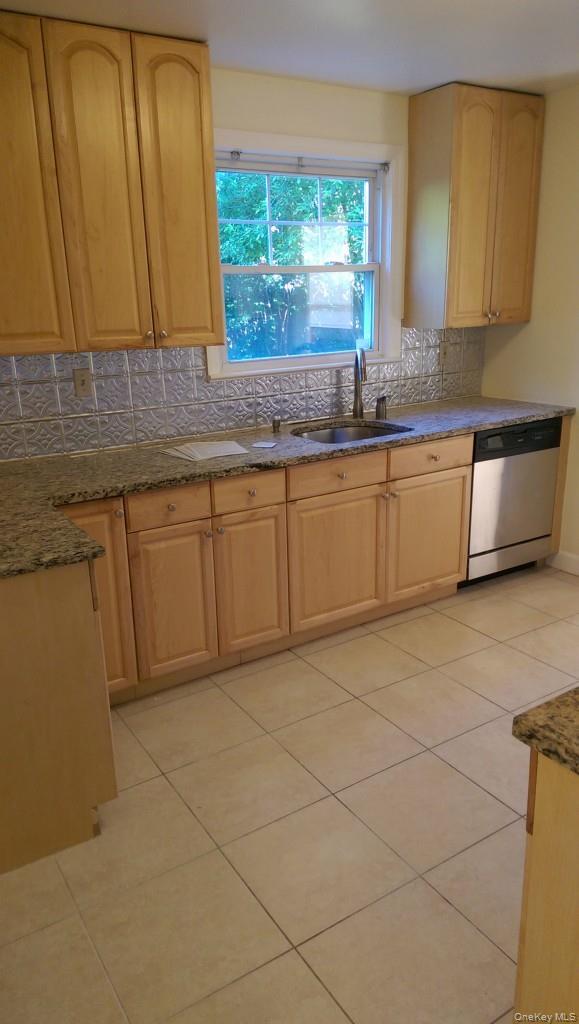 Photo - 263 N Regent St