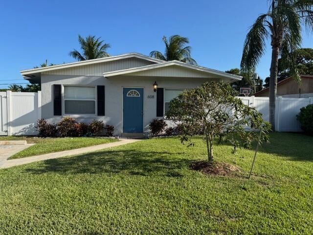 Building Photo - 608 SW 8th Ct Rental