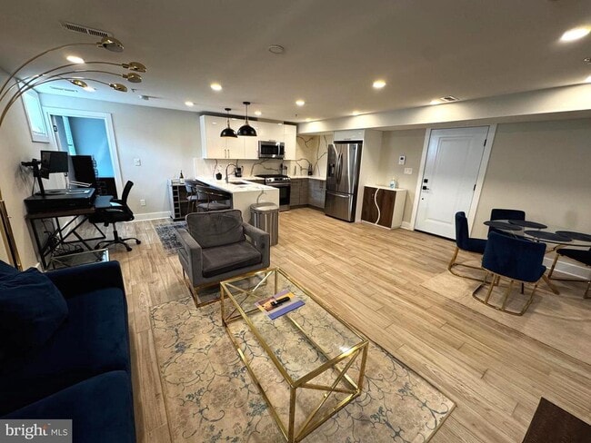 Photo - 1821 I St NE Unit 3