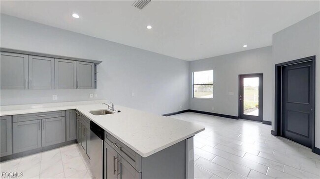 Photo - 1313 NE 8th Pl