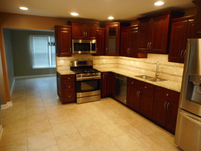 207 Downing Dr