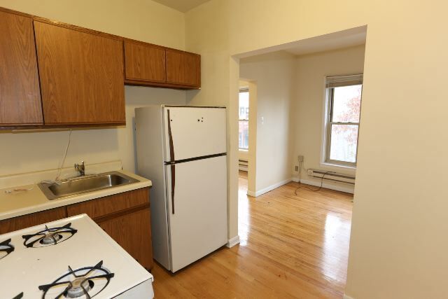 836 W Barry Ave Unit N4