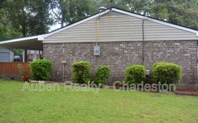 1992 Beechnut St