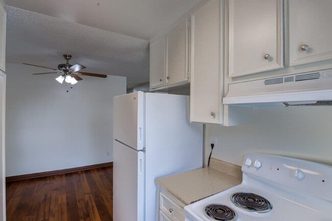 Photo - Parkview Village Apartments