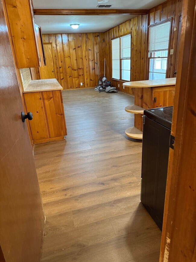 Photo - 3 Bedroom 3 Bath on an Acre+ Landlord does...