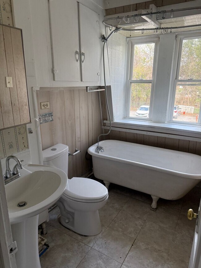 Photo - 104 Mechanic St Unidad C