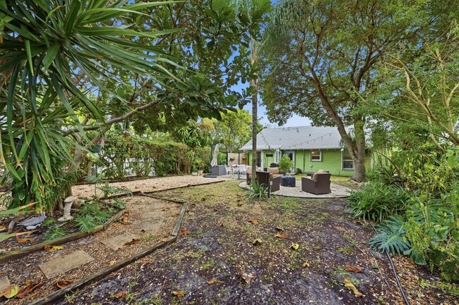 Photo - 117 S Palmway