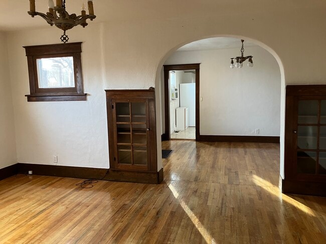 Photo - 527 Franklin Ave