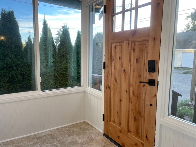 Photo - Welcome Home 3b/1ba Updated Home