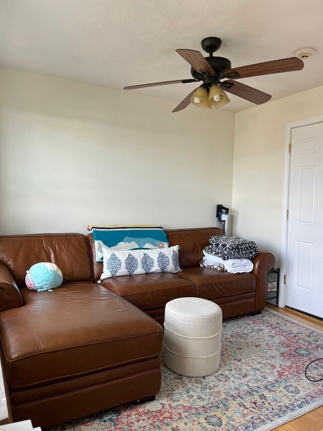 Photo - 1054 Cambridge St