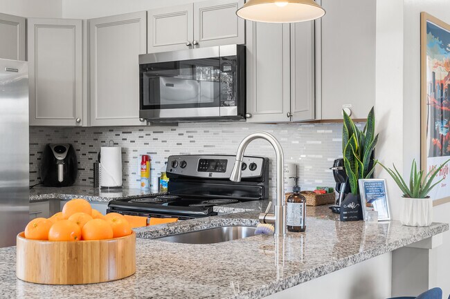 Full Kitchen - 7652 Granada Rd