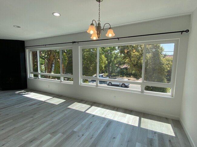 Building Photo - 10823 Camarillo St Unit 10823 Rental