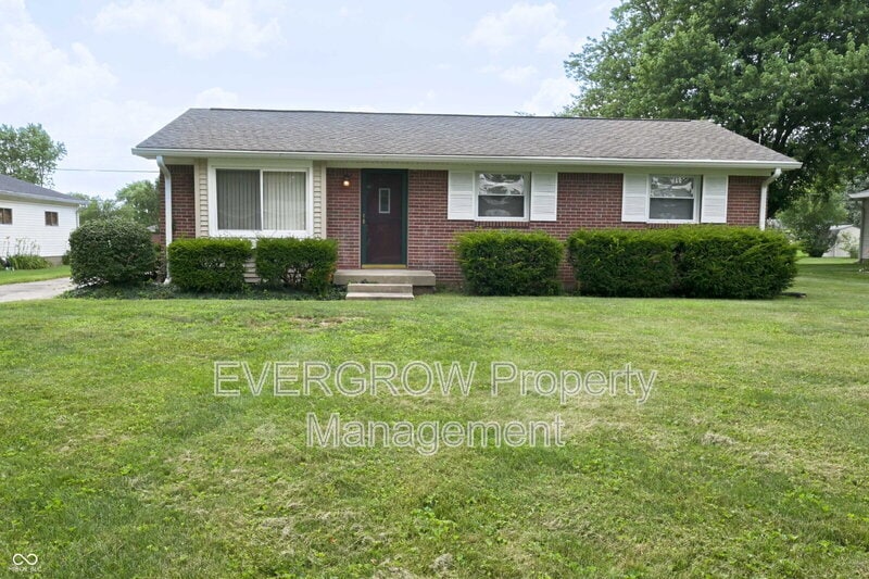 Photo - 705 Orchard Ln