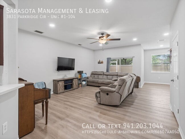 Photo - 3831 Parkridge Cir