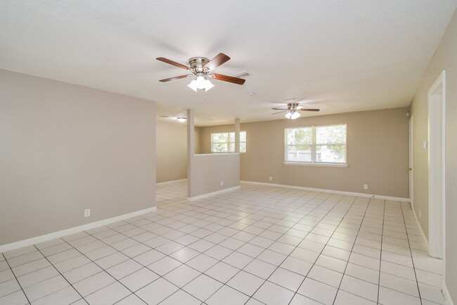 Photo - 4307 Lane Ave S