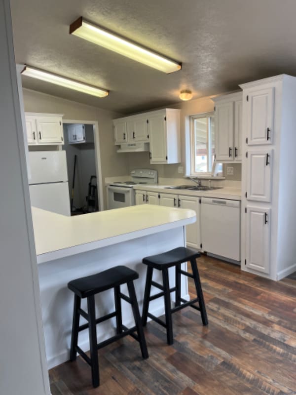 Building Photo - 107 N 1st Ave W Rental