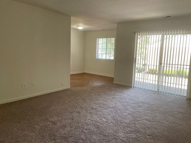 Photo - Wood Grove Place