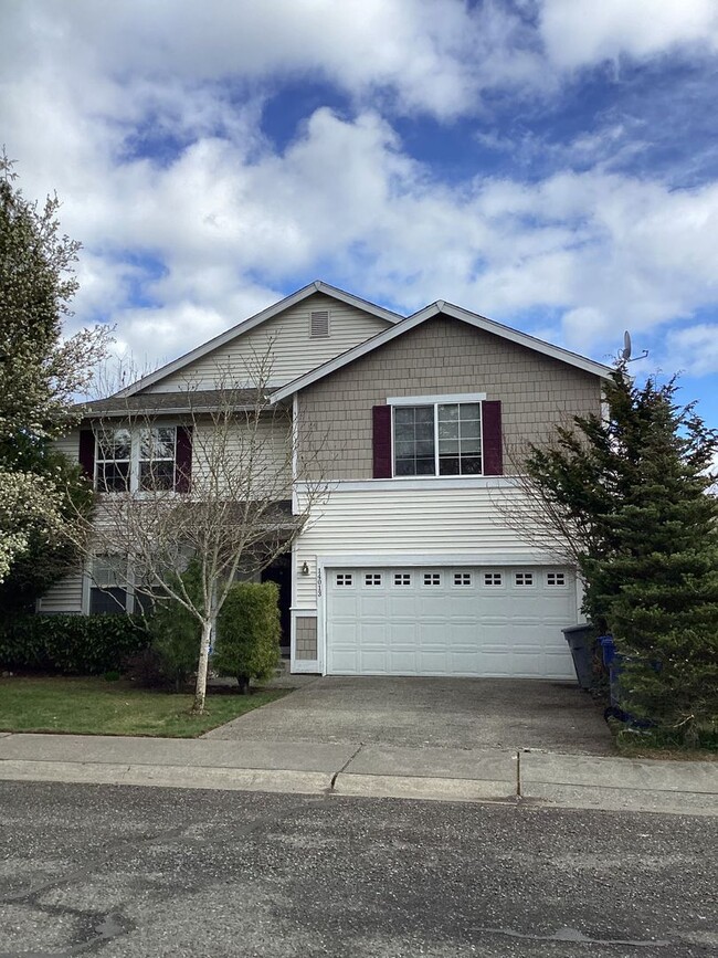 4 Bedroom Home with Loft in Snohomish - 4 Bedroom Home with Loft in Snohomish