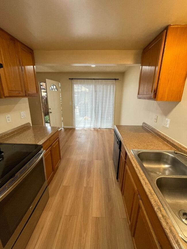 Photo - 2975 Neet Ave Unidad 2