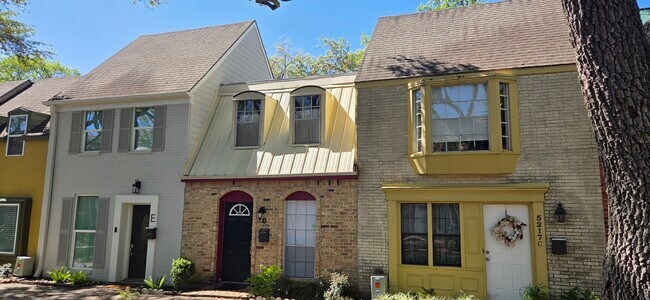 Photo - 5217 Arboles Dr Unit D