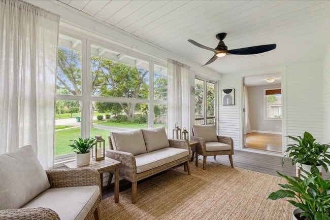 Photo - 255 N Happ Rd