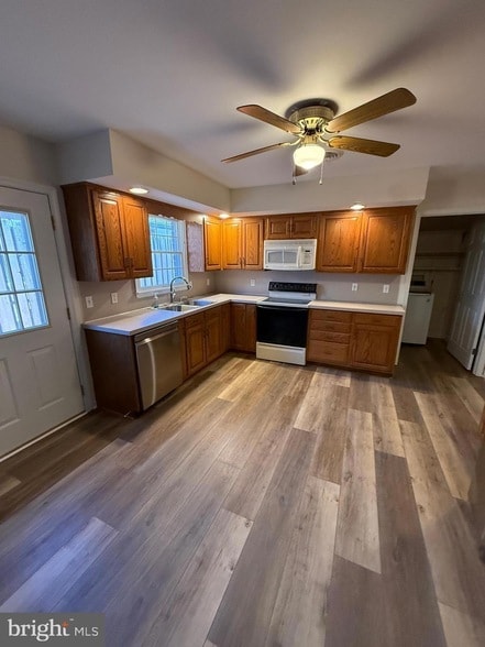 Photo - 609 Chicory Spring Ct