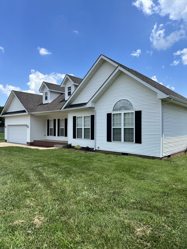 Building Photo - 618 Aberdeene Ct Rental