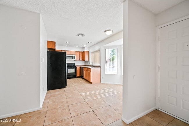 Photo - 2602 W Winchcomb Dr