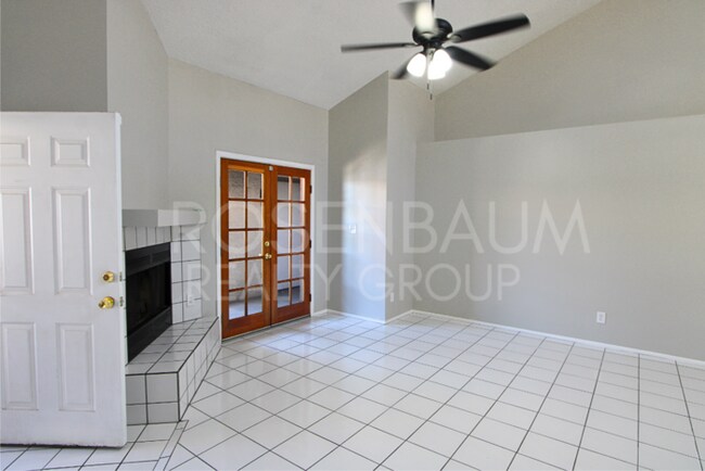 Photo - Cute and cozy 2-beds, 2-baths upstairs con... Unit 214