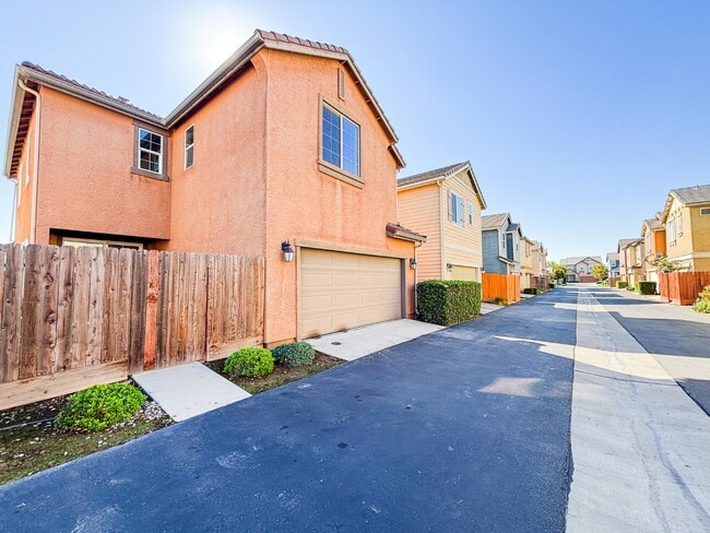 Photo - 5537 N Gates Ave