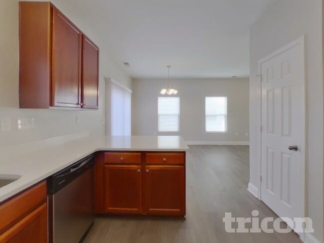 Photo - 4736 Abercromby St