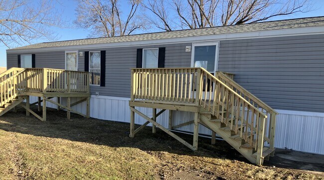 Photo - 200 N 28th St