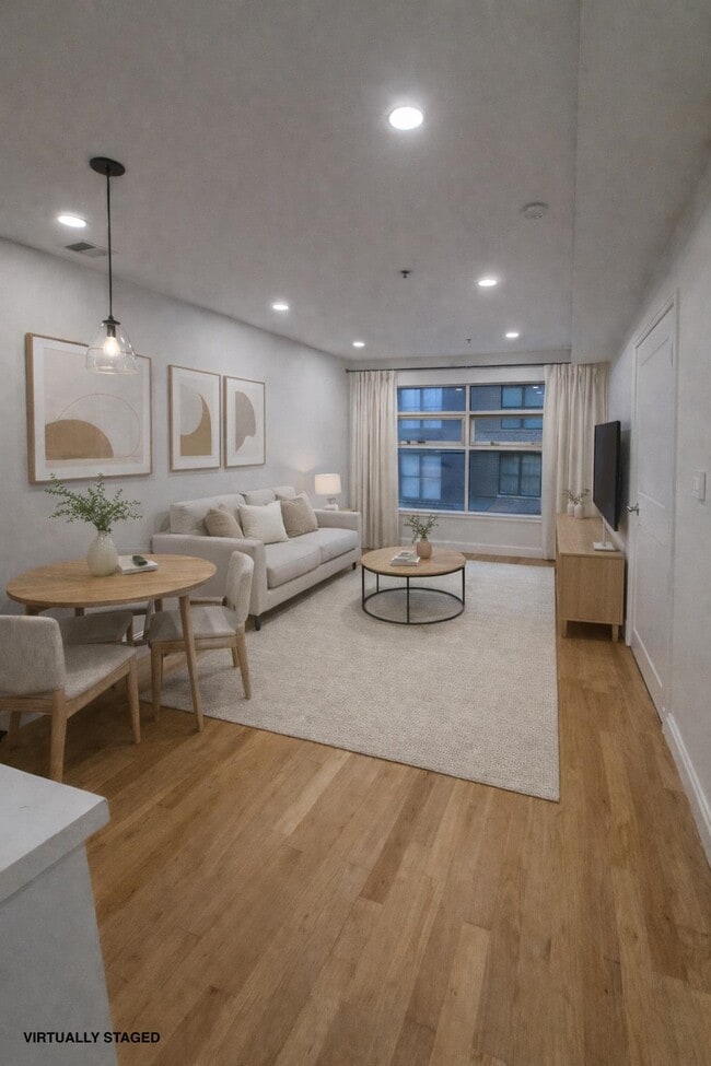 Building Photo - 4401 Park Ave Unit 5F