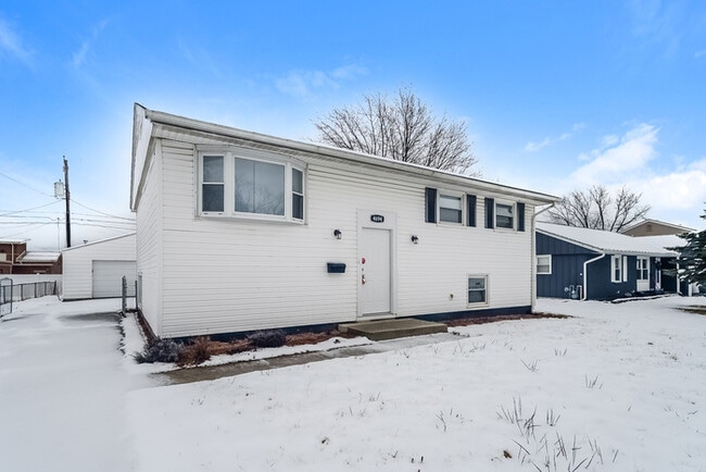 Photo - 4694 Palmetto St