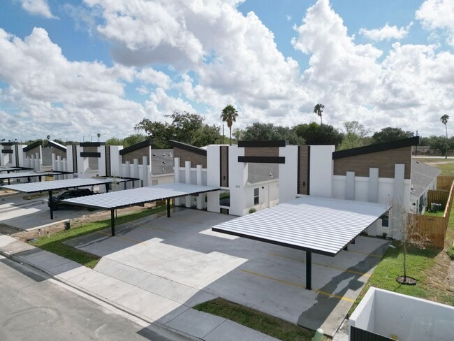 Photo - Beautiful 3bed/2bath Home in Edinburg