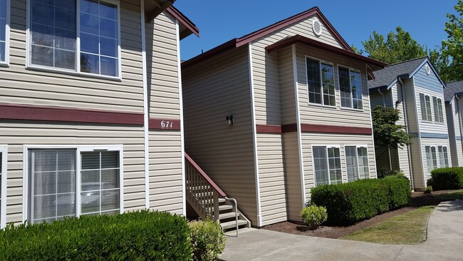 Building Photo - 2 Bedroom Condo in Cordata Neighborhood near WCC