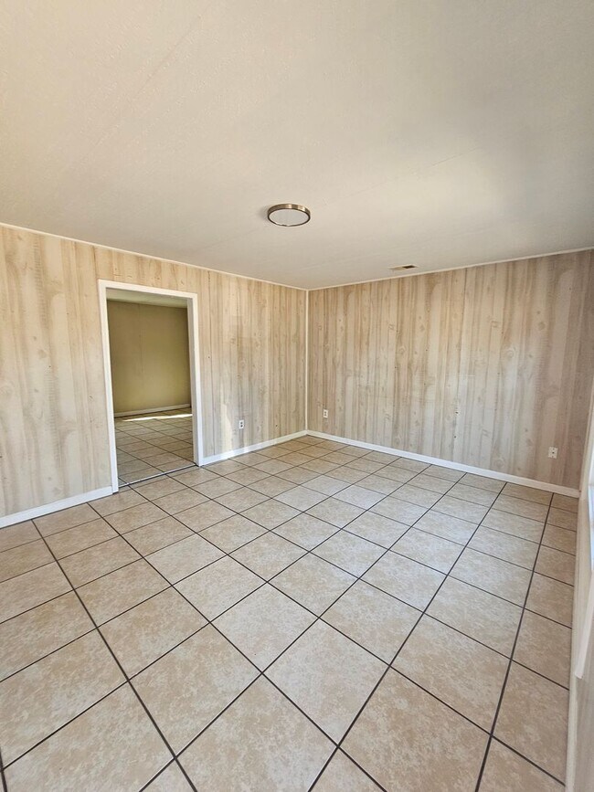 Photo - 4529 Wactor St