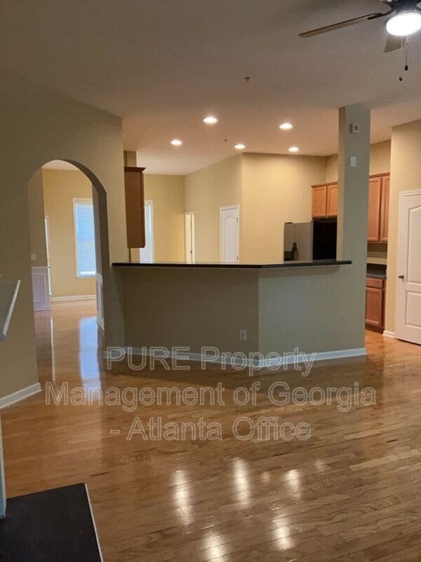 Photo - 1555 River Park Blvd