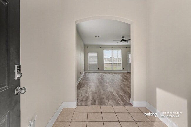 Photo - 9997 Knob Hollow Way